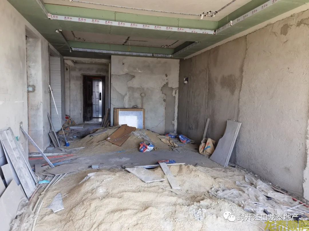 佰隆山河 电梯 无敌江景4房南向