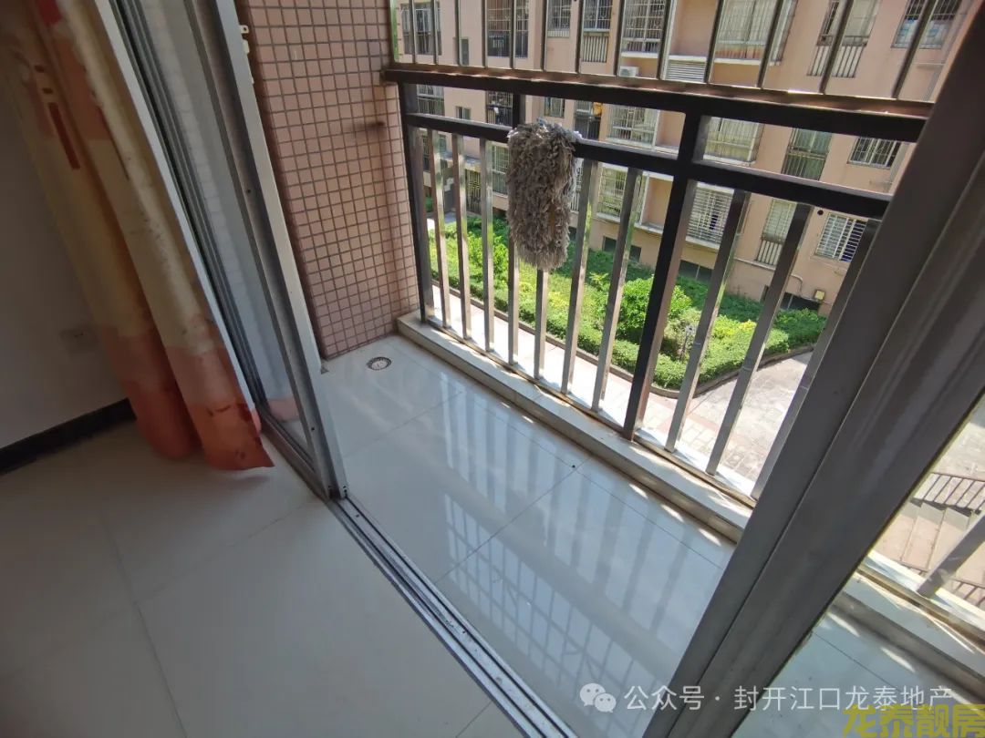 广信新城 南北双阳台 138方 大三房