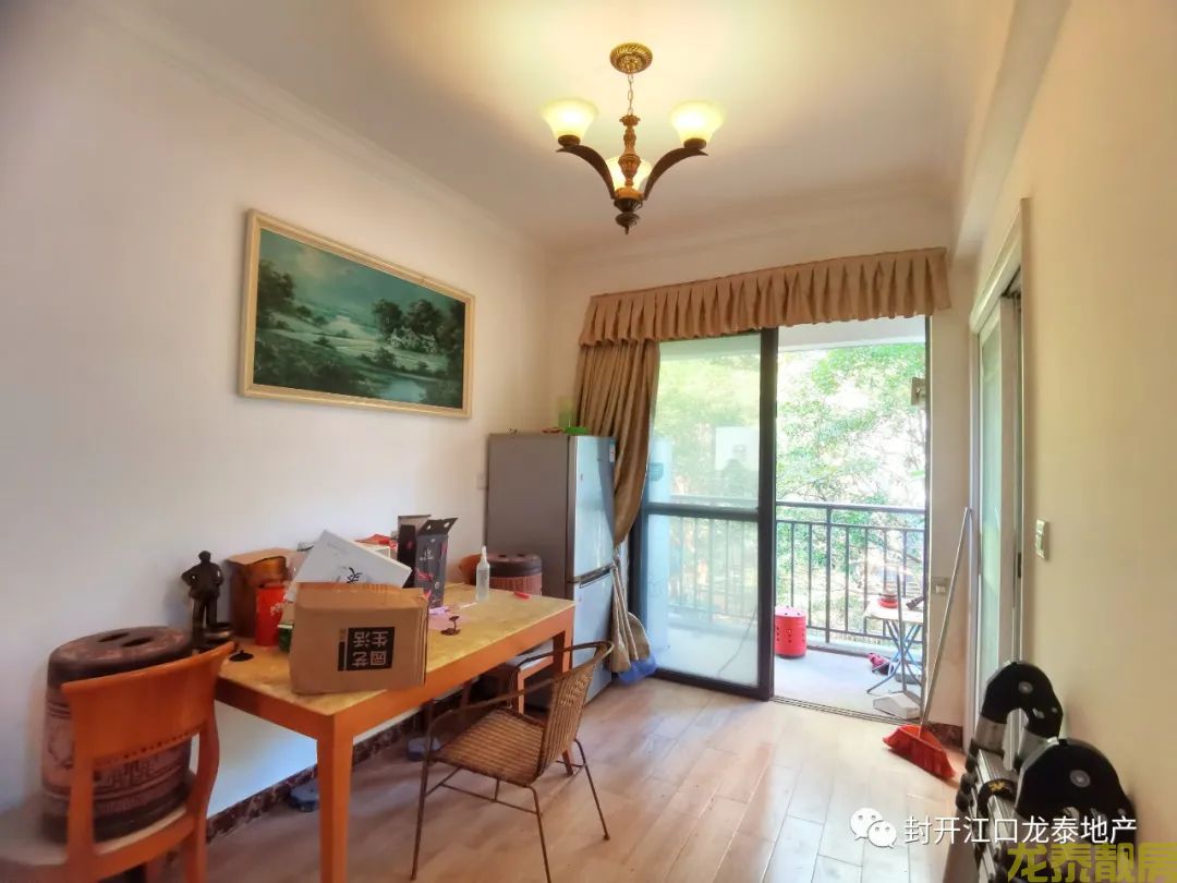 香槟一号 送130方大平台 空中大花园