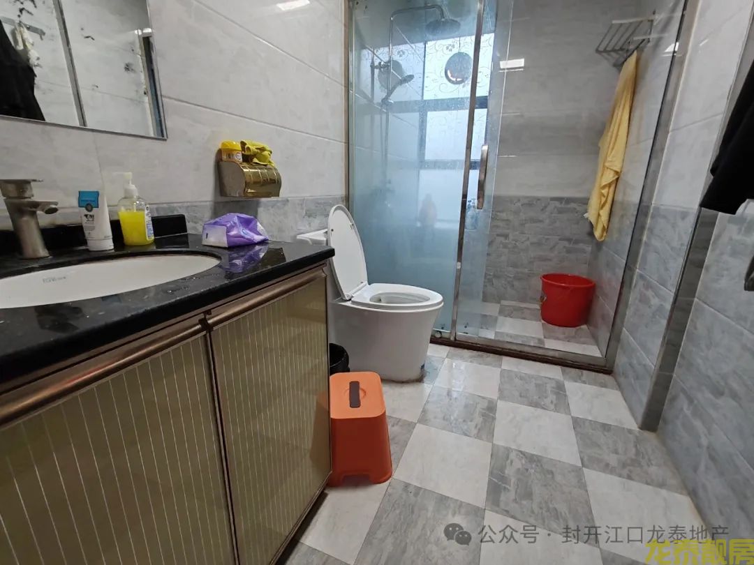 东丽新城电梯精装4房