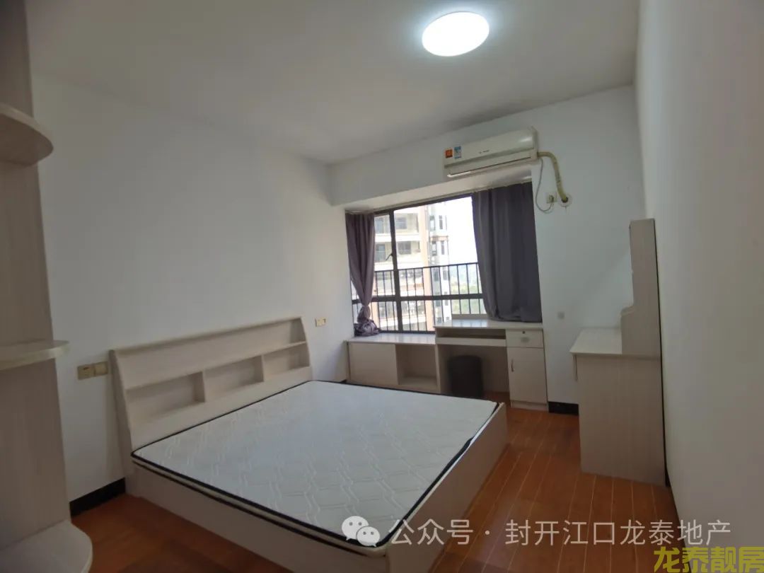 星河国际 124平大三房出售 厅大房宽