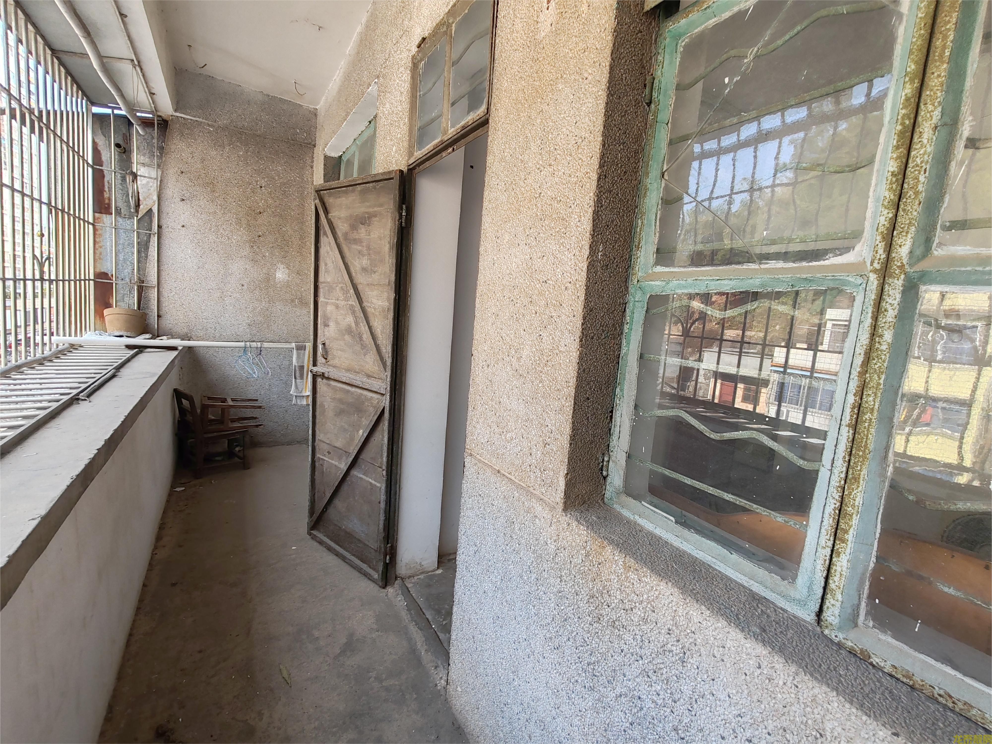 老城区好又多附近步梯6楼