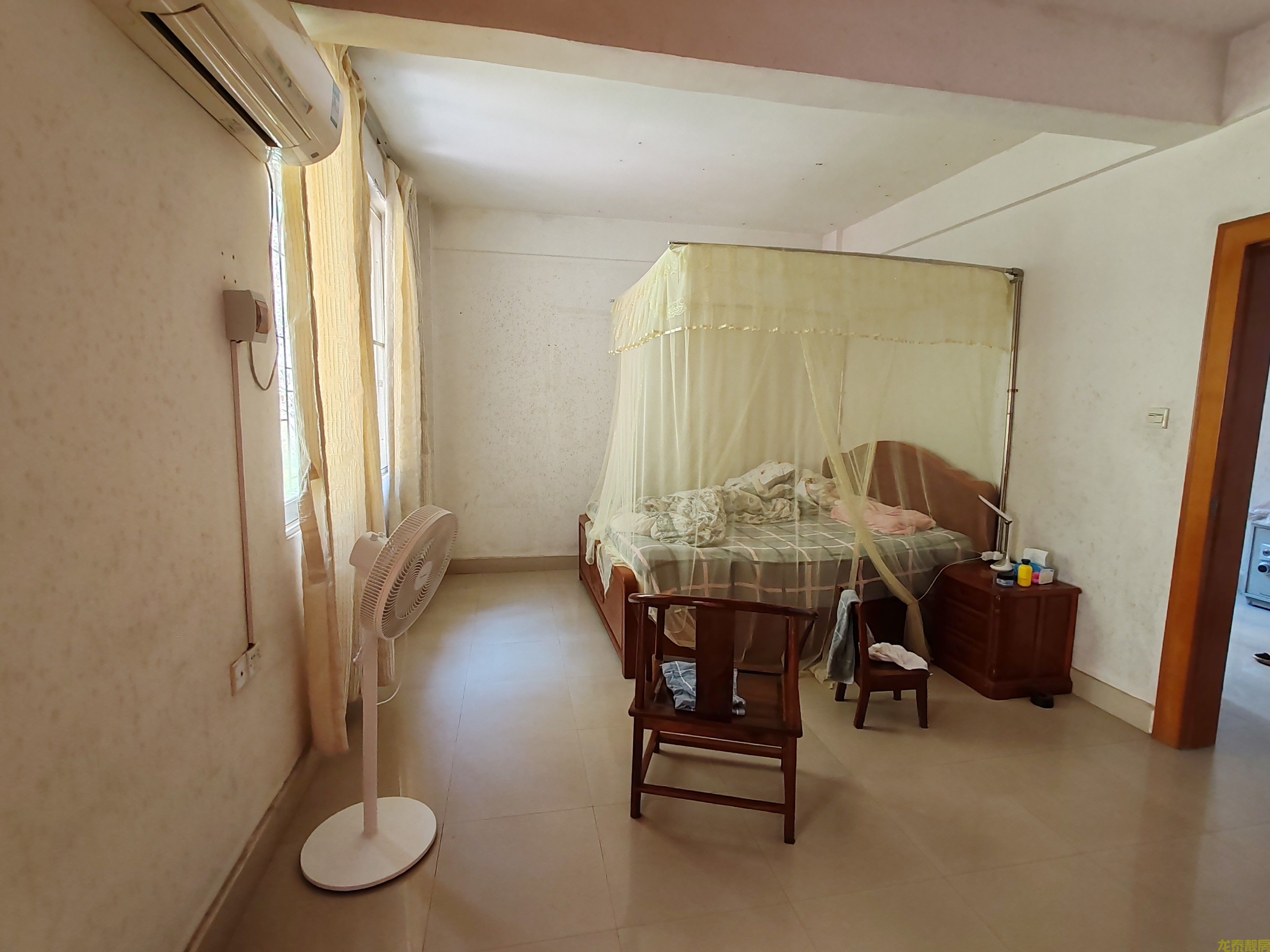 江口城区三层半自建房带前后花园