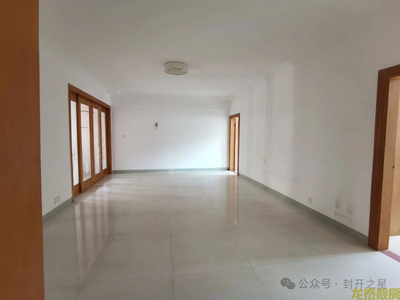 公园旁 步梯5楼 精装靓房出售