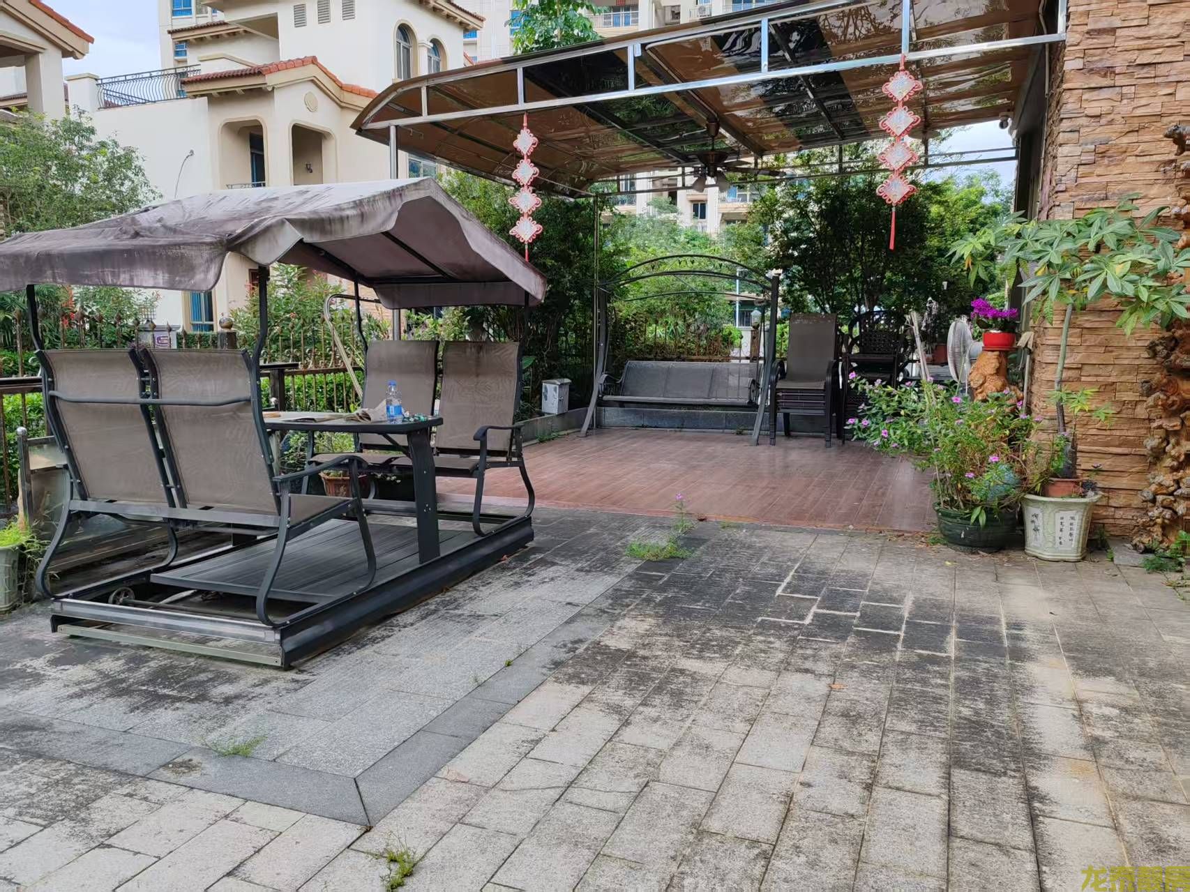 碧桂园250平大别墅 送大花园